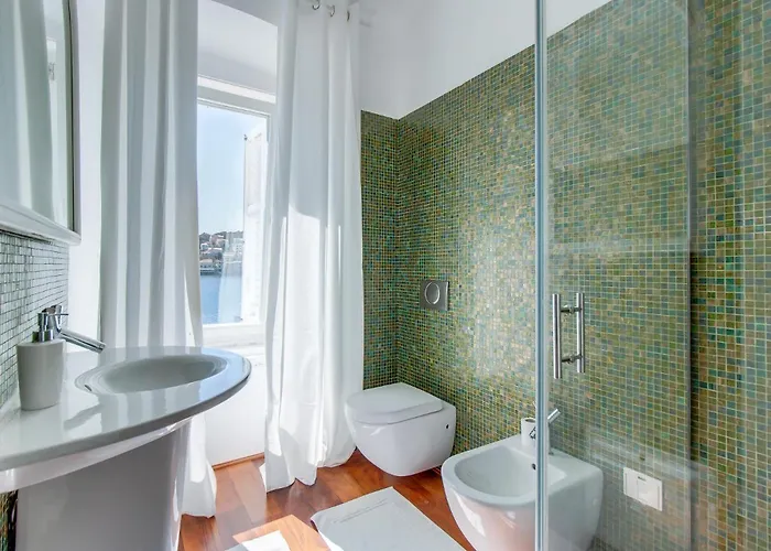 Vindobona - Double Pensionat 4*